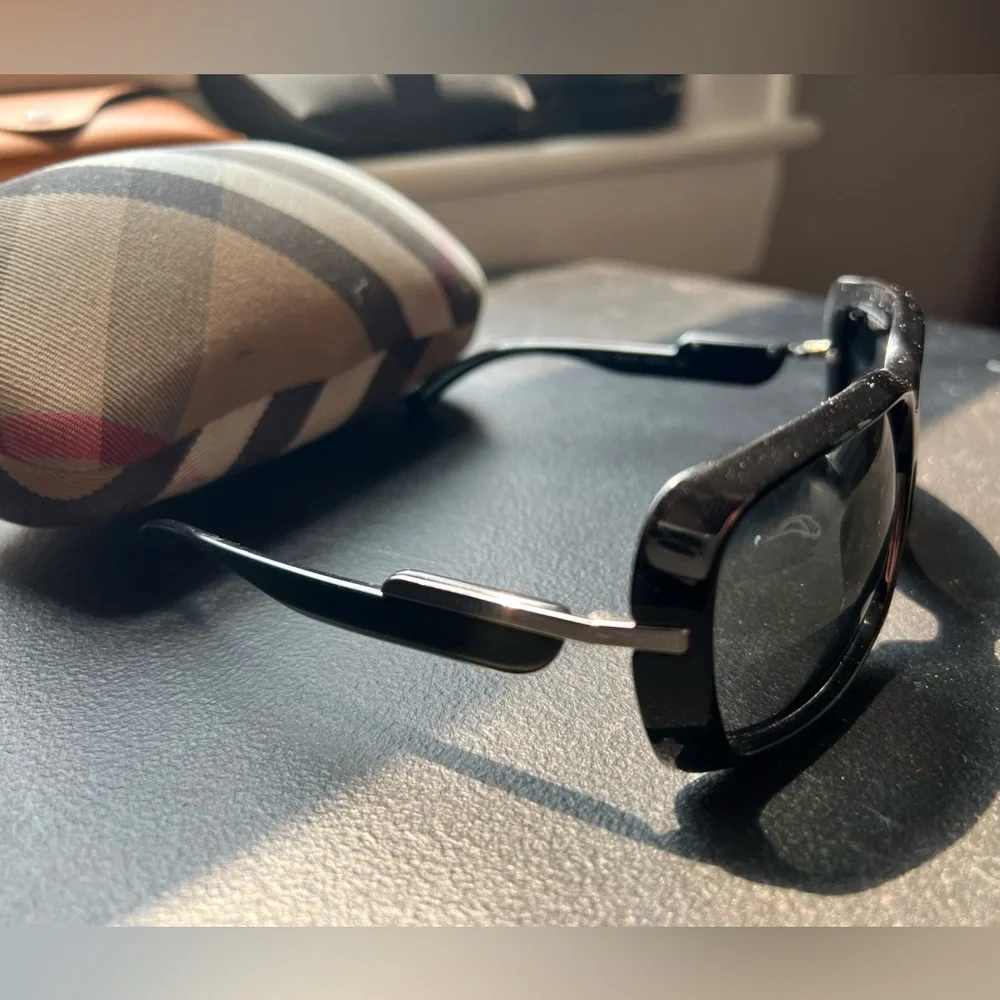 Authentic Burberry Sunglasses - Picture 2 of 3